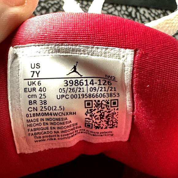 Size 7 - Nike Air Jordan 3 Retro GS Cardinal Red 2022 Shoes - Picture 7 of 8